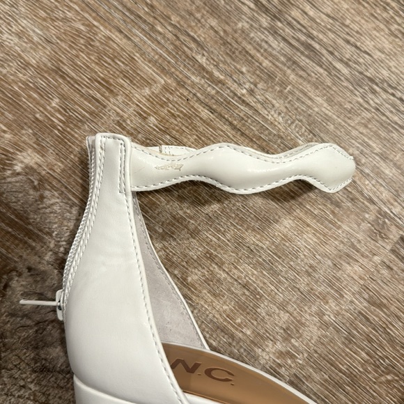 INC Womens White Arch Support Sollisa Round Toe Block Heel Heeled Sandal 7.5 M - Picture 6 of 7